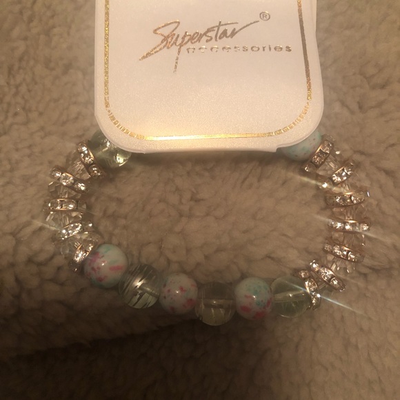 Sparkly Stretch Bracelet - Picture 3 of 4